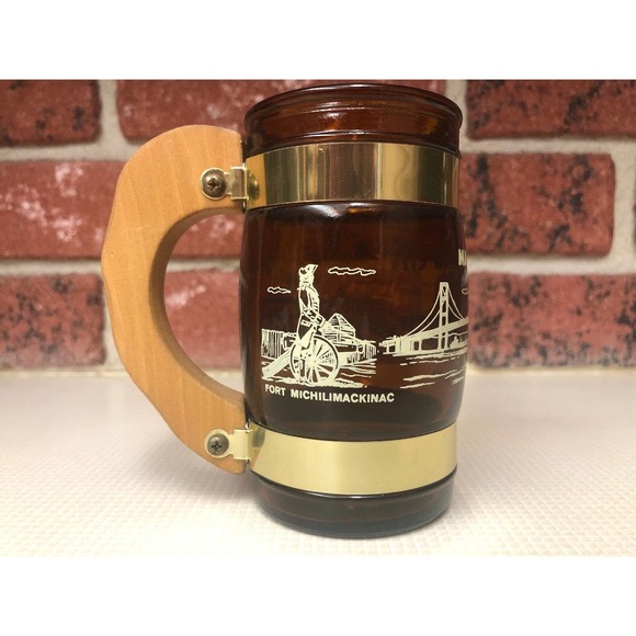 Mackinaw City Michigan Amber Glass Wooden Handle Beer Mug Collectible Souvenir - Picture 3 of 6